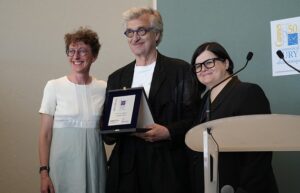 Wenders riceve premio INTERFILM SIGNIS